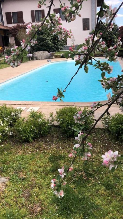 Апартаменты Un Bell Incontro Borgo Ticino Экстерьер фото