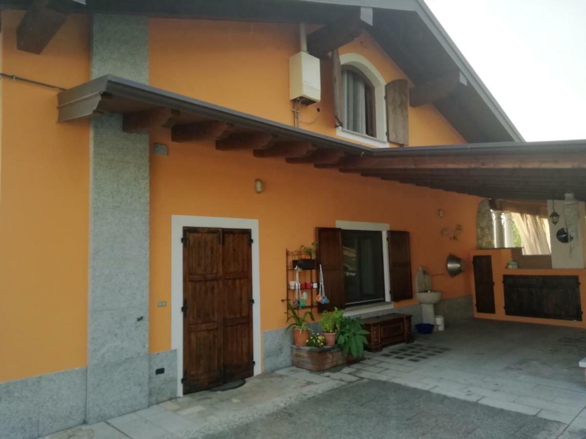 Апартаменты Un Bell Incontro Borgo Ticino Экстерьер фото